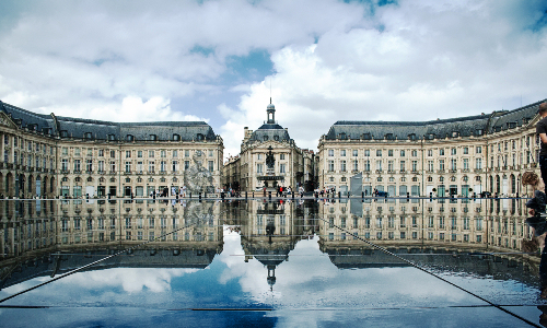 La Place de Bordeaux